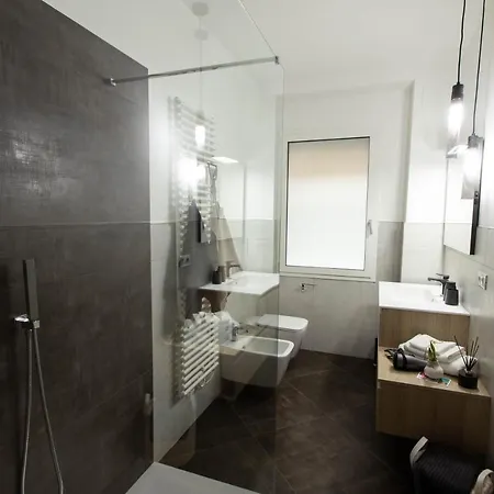Moderno 140 Bassano Centro 아파트